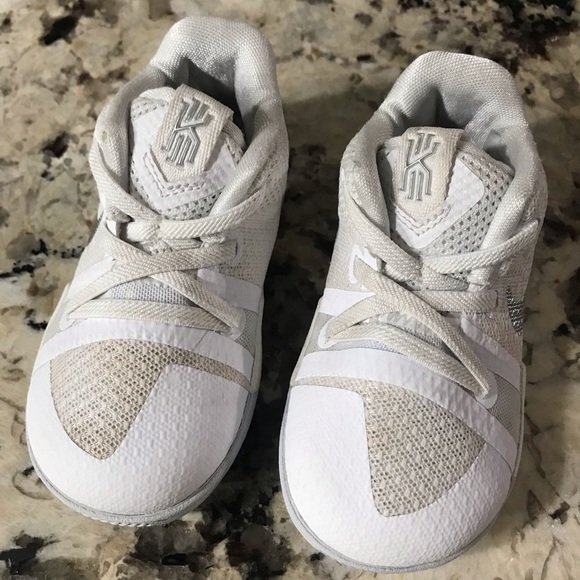 kyrie 3 toddler shoes